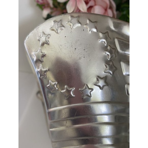 Wilton Cake Pan Mold 1974 American Flag Stars & Stripes 2105-183 11.5"X9"X2" Vtg - Picture 4 of 16